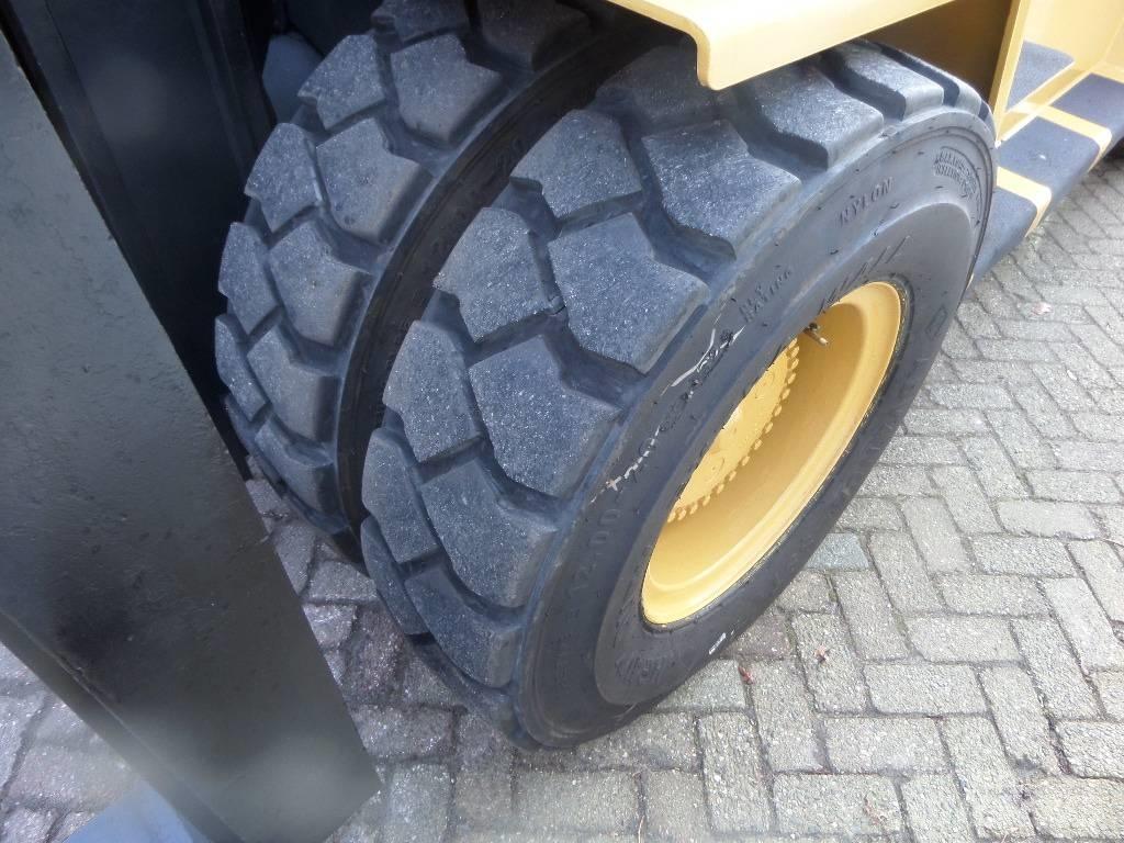 CAT V 300 C Diesel trucks
