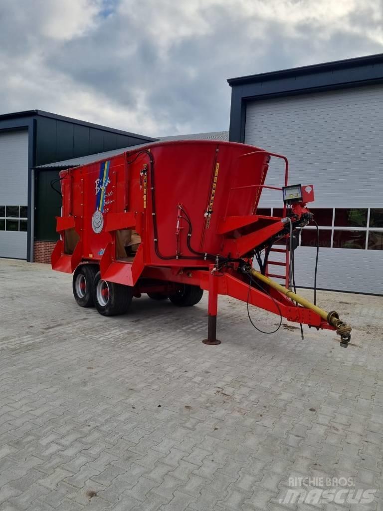 Peecon vme 200 twin Animal feeders