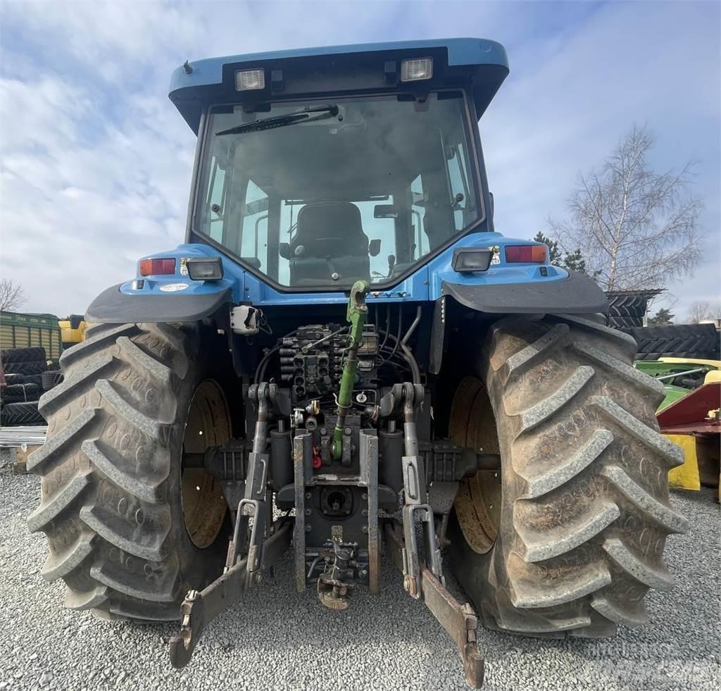 New Holland 8670 Tractors