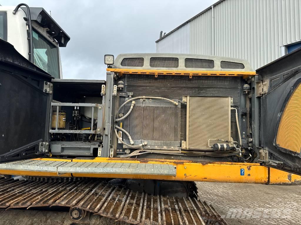 Liebherr R 946 Crawler excavators