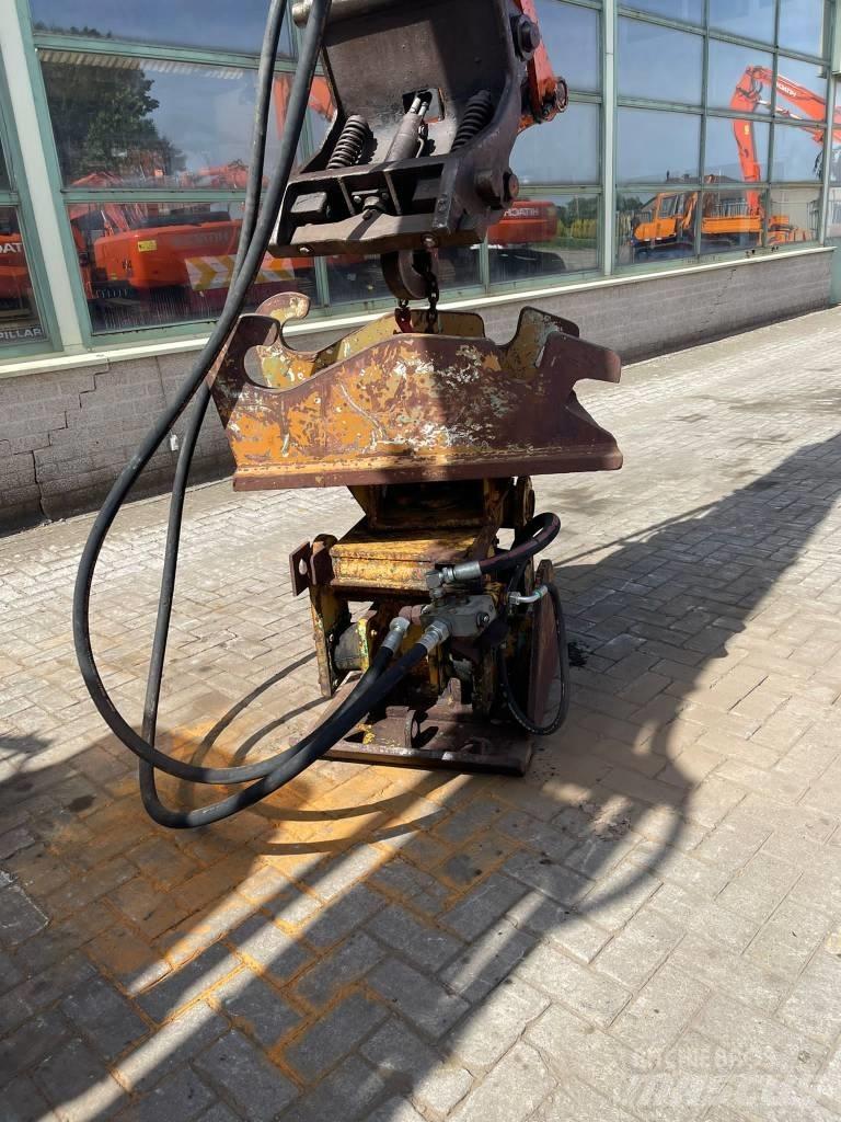  Trillblok CW 55 Vibratory pile drivers
