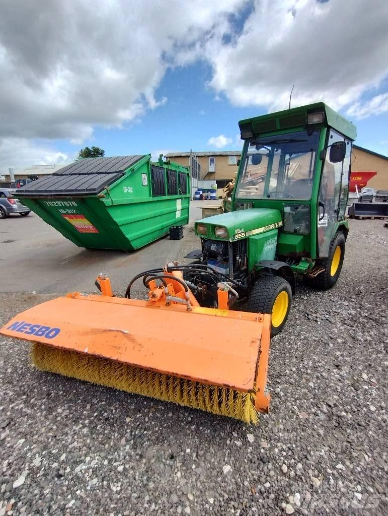 John Deere 955 Compact tractors