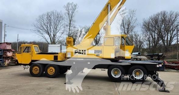 P&H T300A Truck mounted cranes