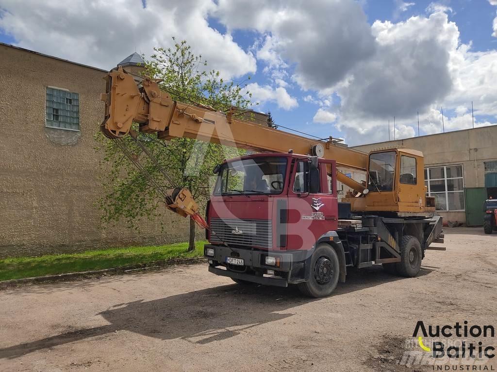 MAZ 533731 All terrain cranes