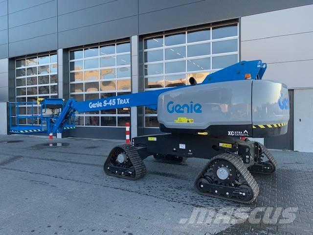 Genie S 45 XC Trax Telescopic boom lifts