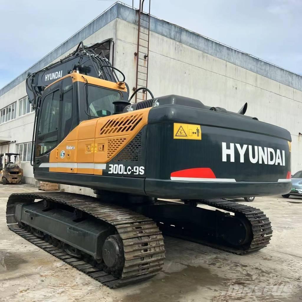 Hyundai R300LC-9S Crawler excavators
