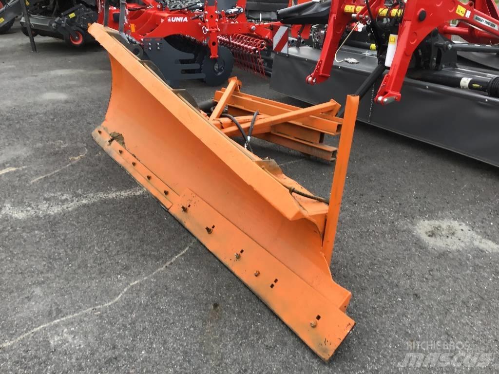  Pure 200 Snow blades and plows