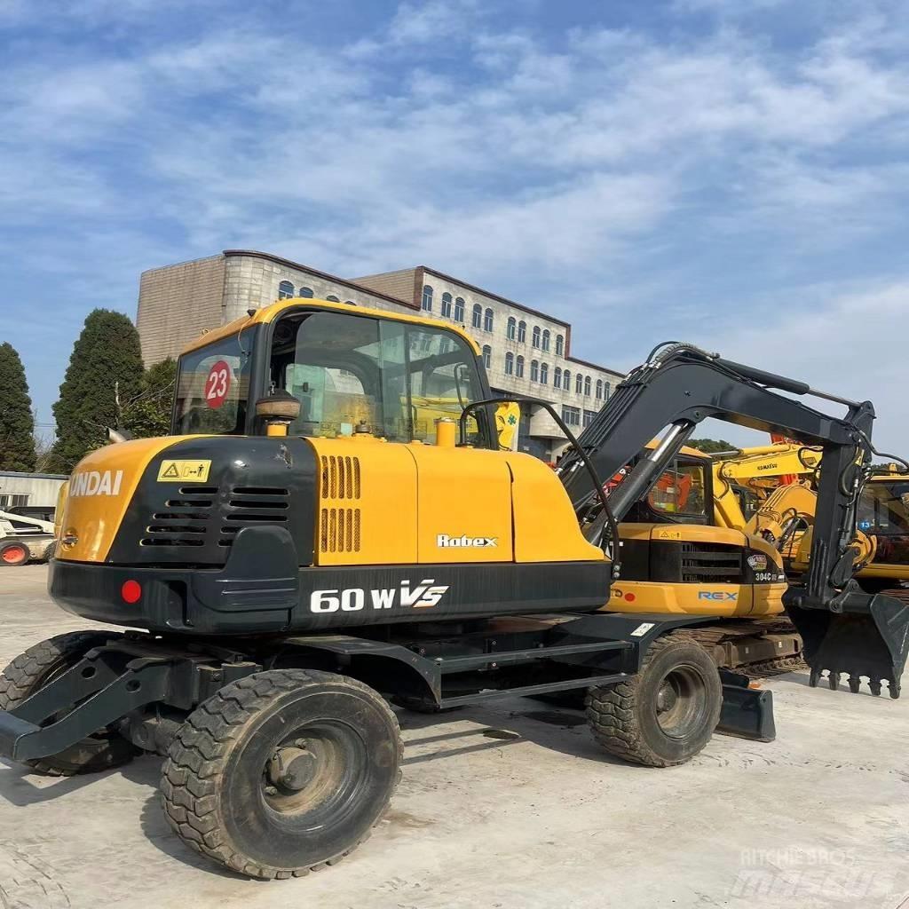 Hyundai R60W-9 Wheeled excavators