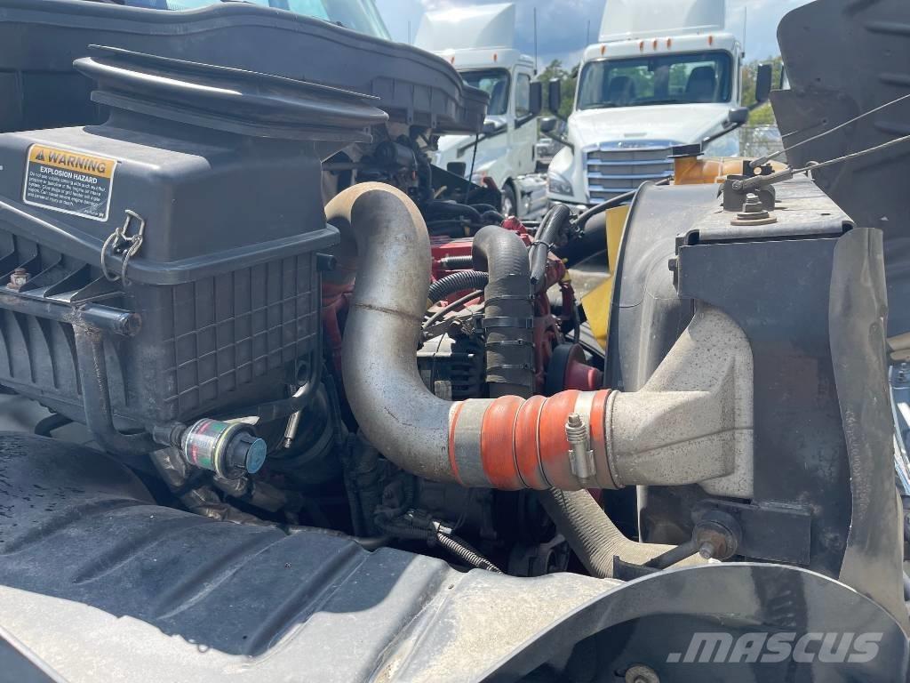 International 4300 Box trucks