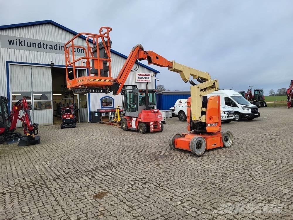 JLG E 300 AJP Articulated boom lifts