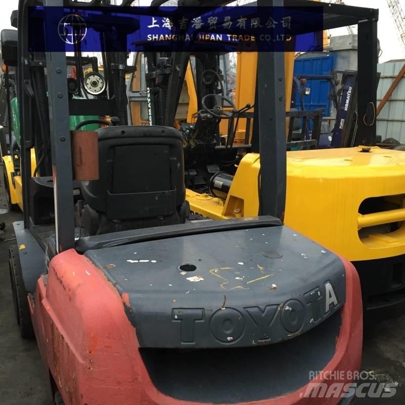 Toyota 8F Diesel trucks