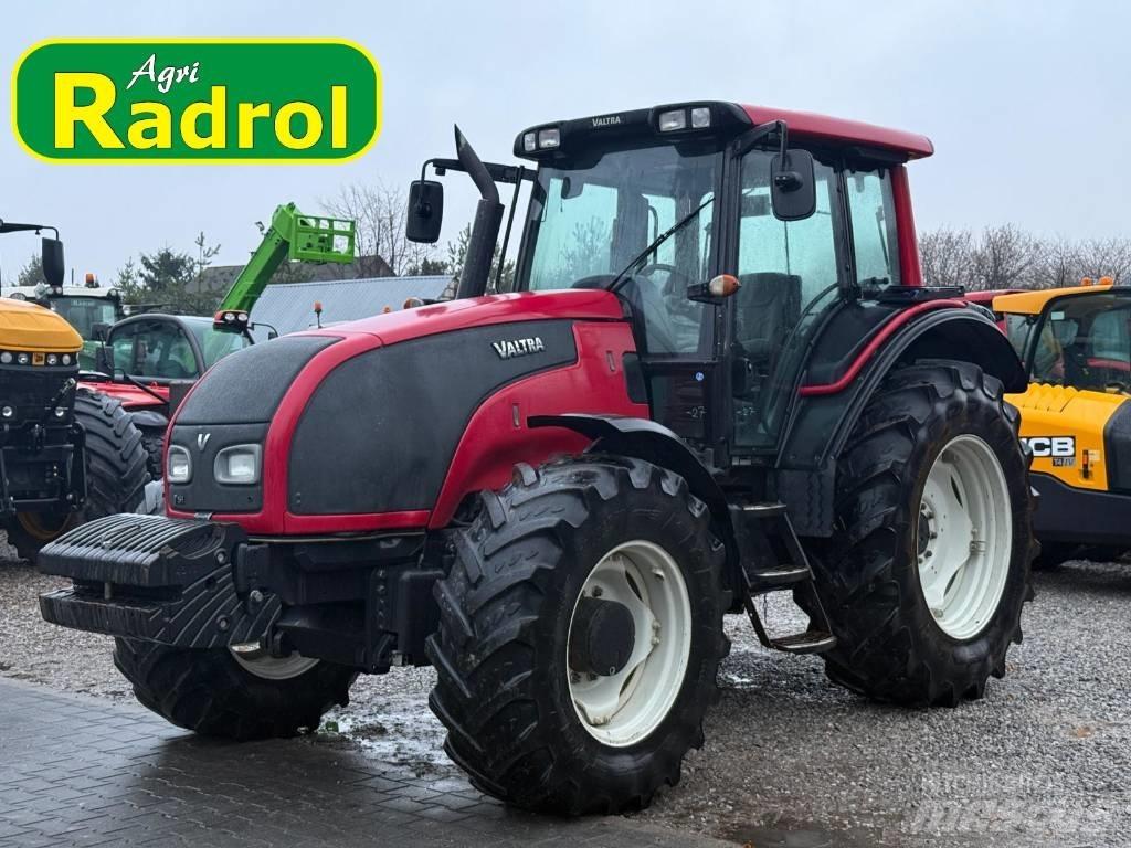 Valtra T 161 Tractors
