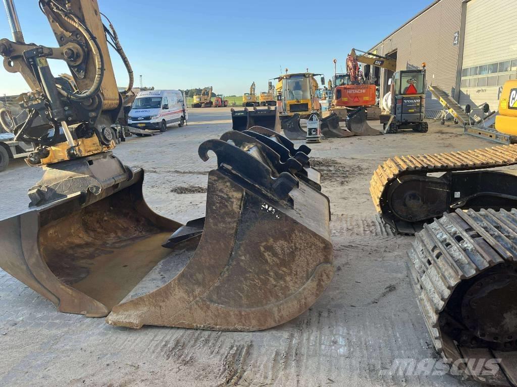 CAT 323 Nextgen Crawler excavators