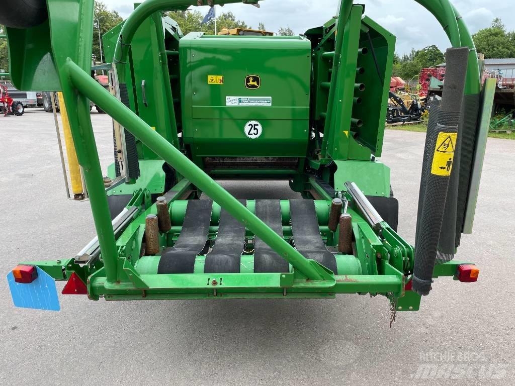 John Deere 744 H Round balers