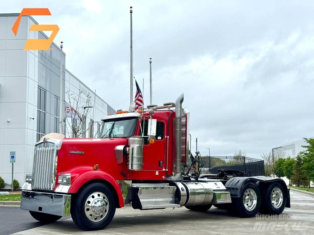 Kenworth W900 Prime Movers