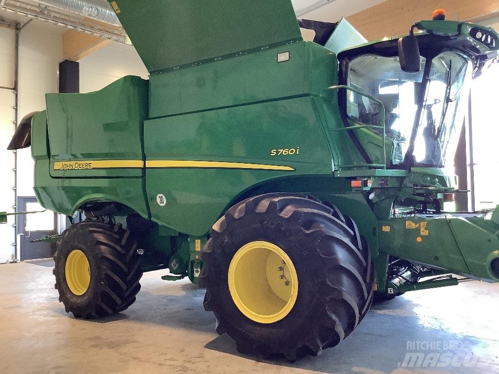 John Deere S760i Combine harvesters