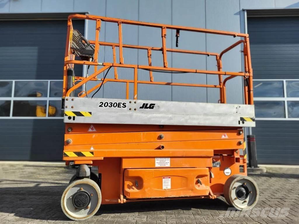 JLG 2030ES Scissor lifts