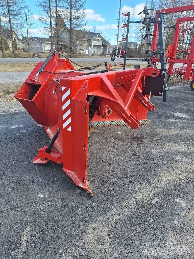 Varila Steel LV 3292 Snow throwers