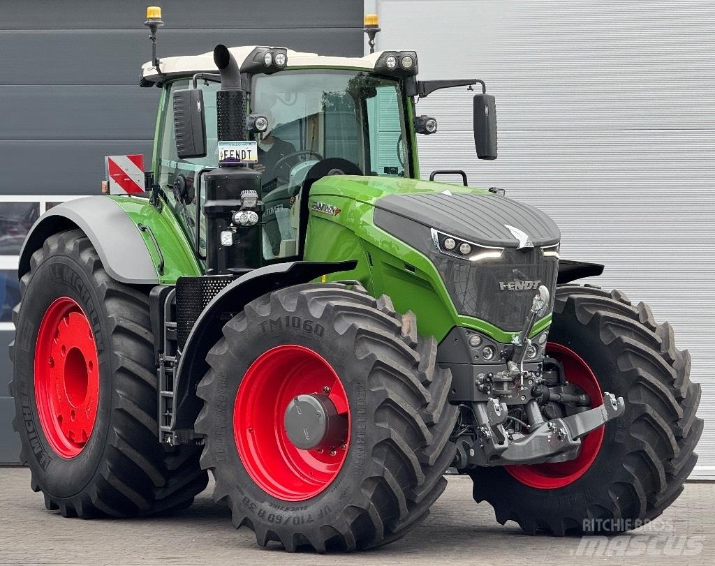 Fendt 1050 Tractors