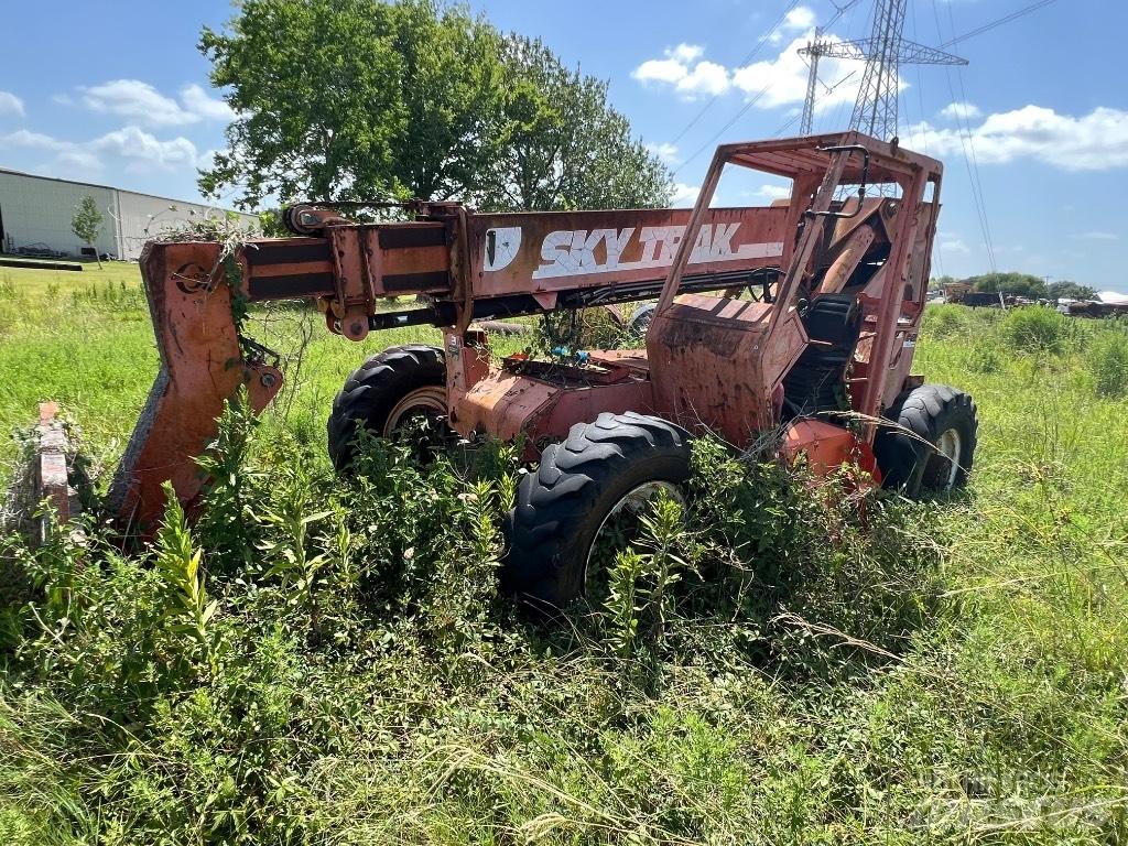 SkyTrak 6042 Telescopic handlers