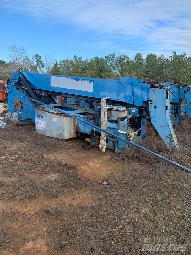 SkyTrak 6042 Telescopic handlers