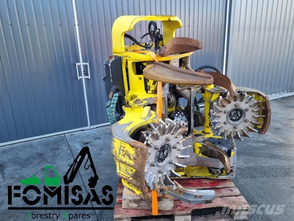 John Deere H 415 Harvester heads
