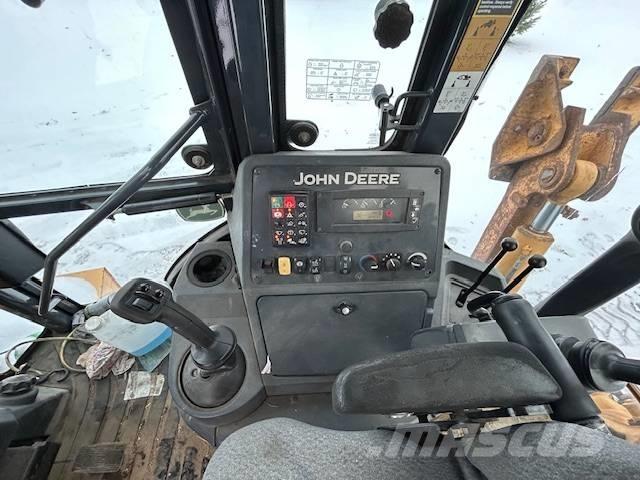 John Deere 710 K Backhoe