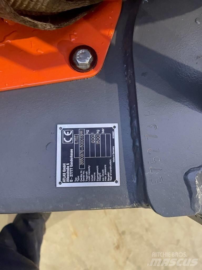Atlas E752 Grapples