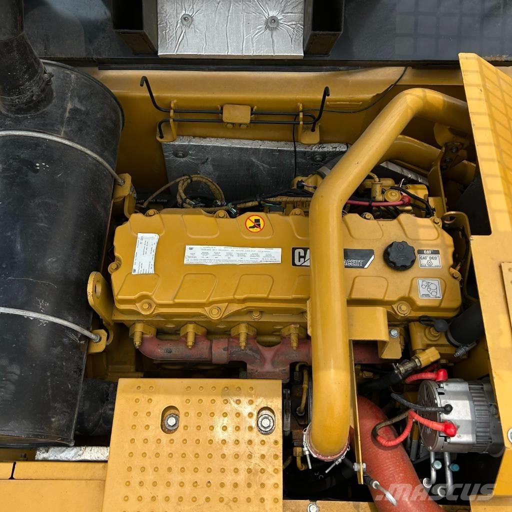 CAT 336D Crawler excavators