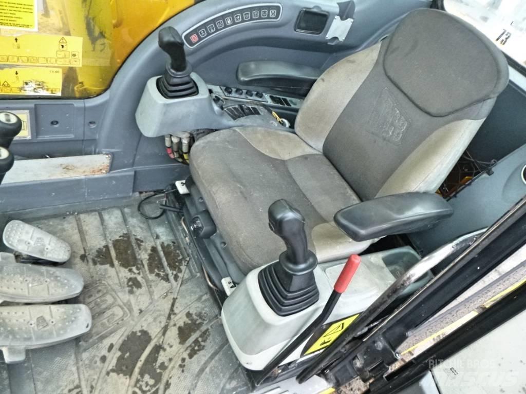 JCB JS 145 LC Crawler excavators