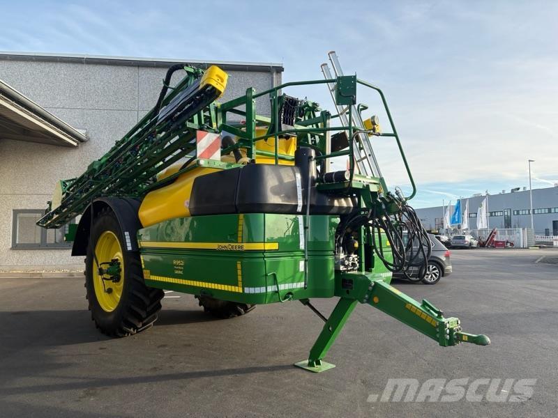 John Deere R952i Trailed sprayers