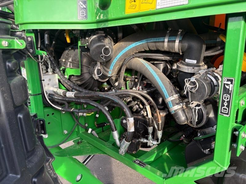 John Deere R952i Trailed sprayers