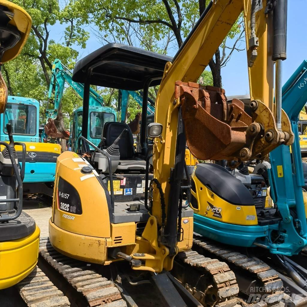 CAT 302 Mini excavators < 7t (Mini diggers)