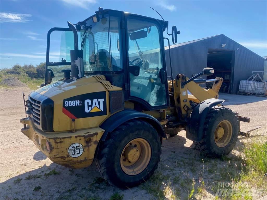 CAT Diverse Multi-purpose loaders