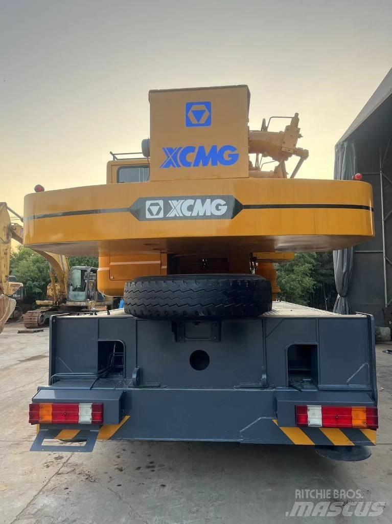 XCMG XCT 25 All terrain cranes