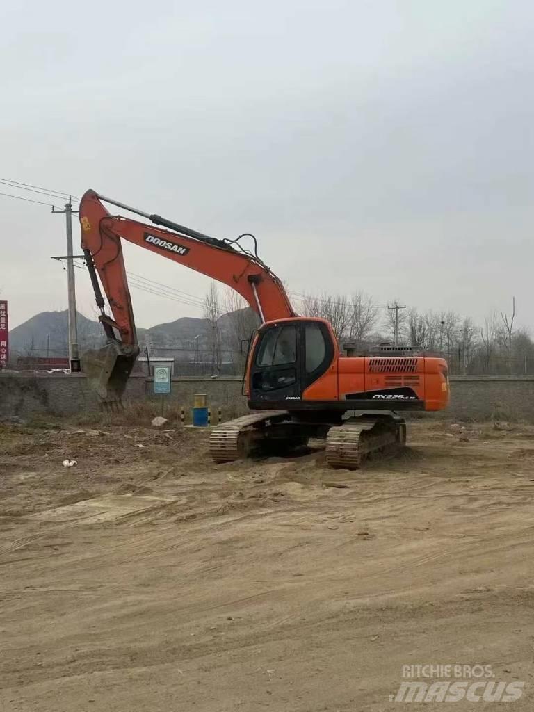 Doosan DX225LC-9C Crawler excavators