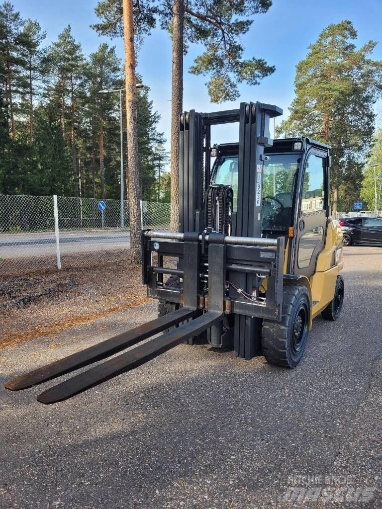 CAT DP45NB Diesel trucks