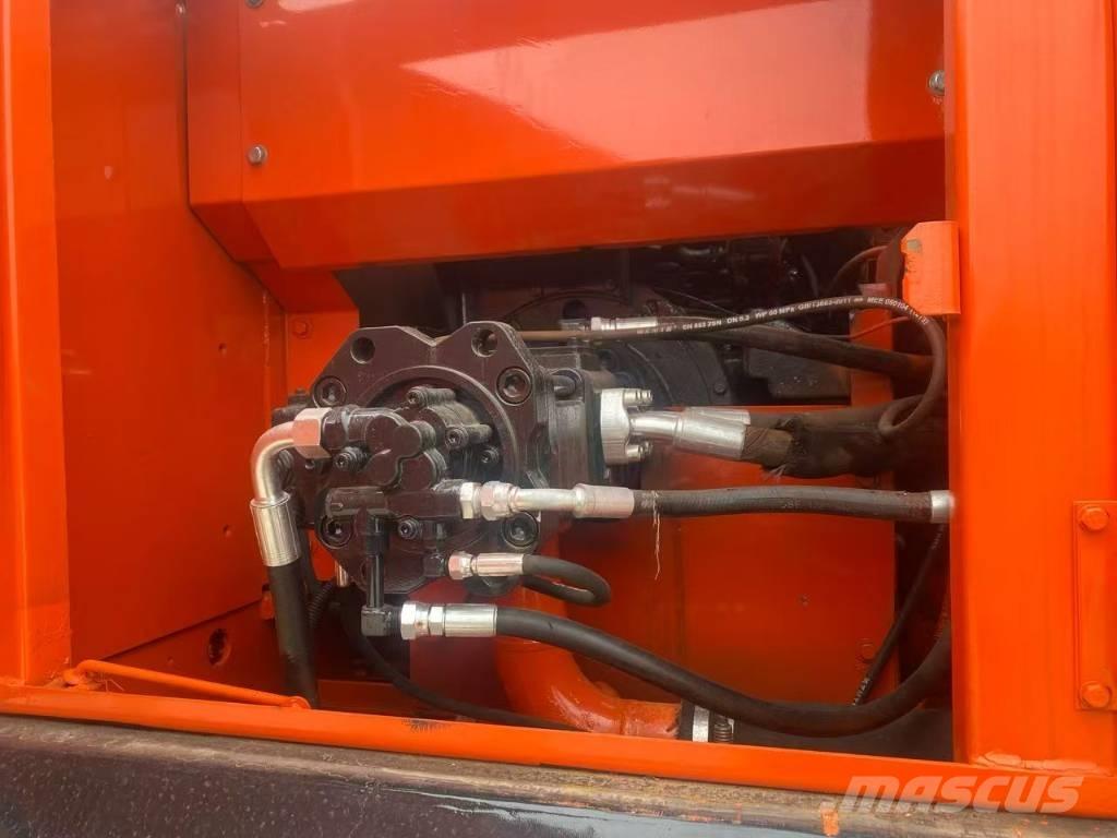 Doosan DX 225 LC Crawler excavators
