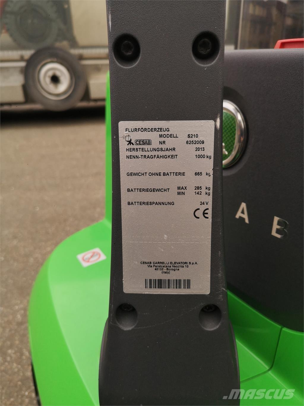 Cesab S210 Self propelled stackers