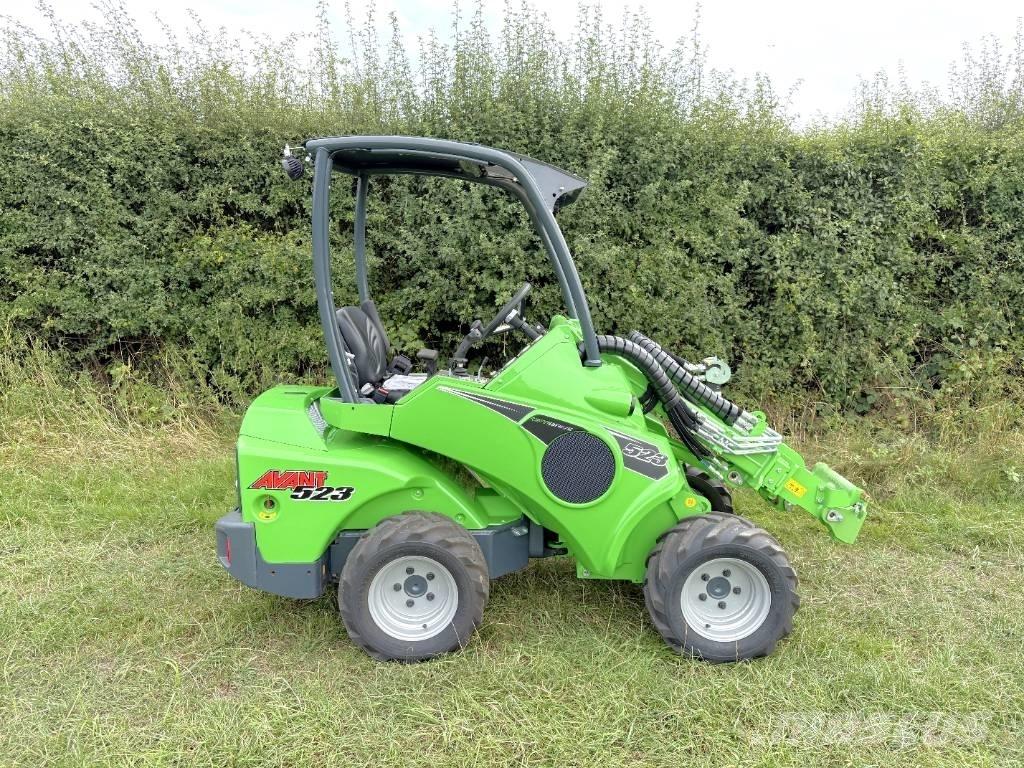 Avant 523 Mini loaders