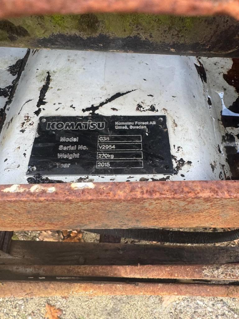 Komatsu G36 Grapples