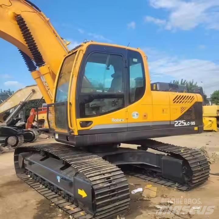 Hyundai 225 Crawler excavators