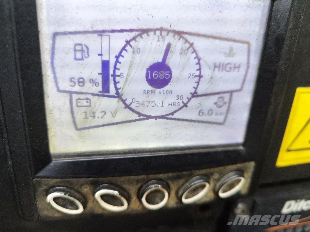 Ditch Witch JT9 Surface drill rigs