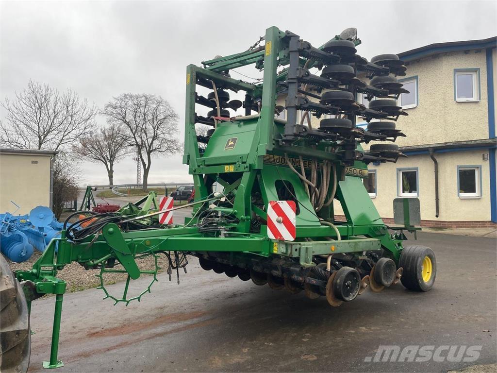 John Deere 750A 6m Sowing machines