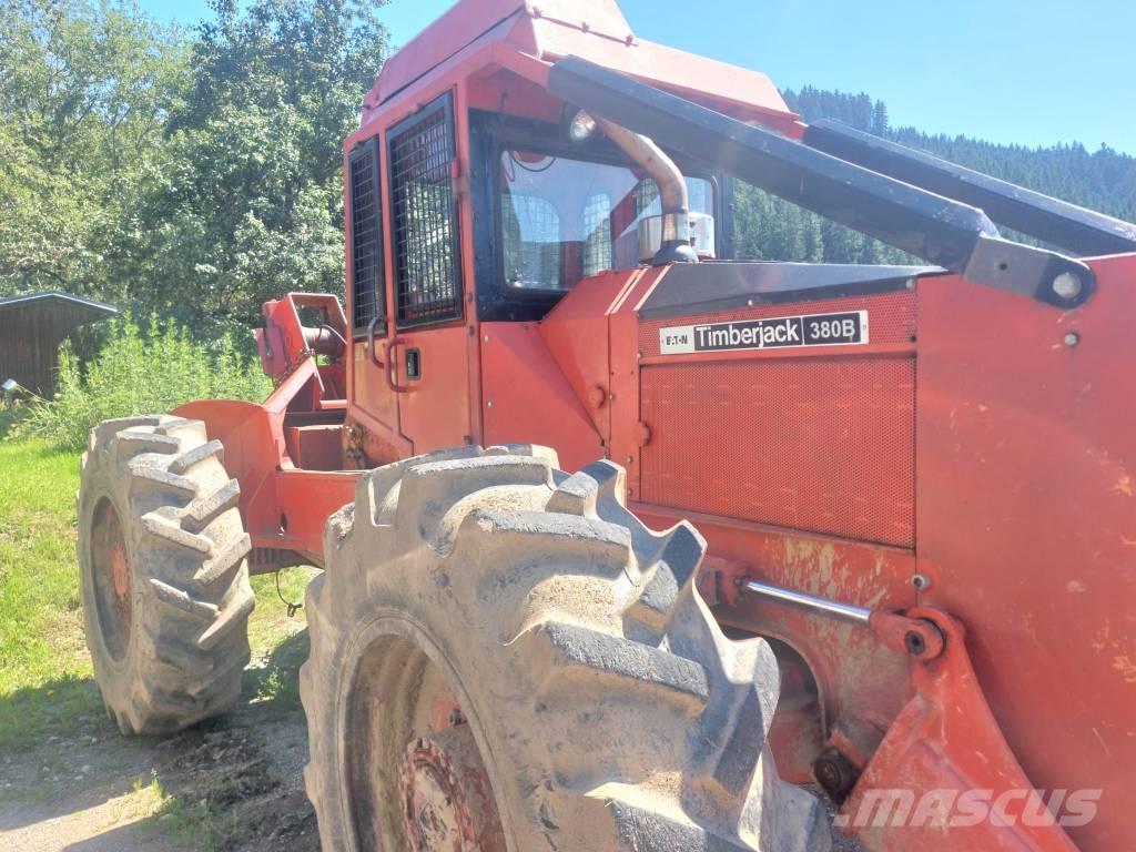 Timberjack 380B Skidders