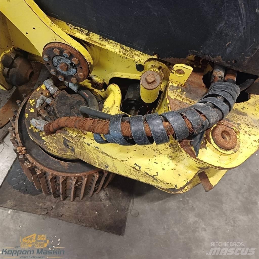 John Deere H270 Harvester heads
