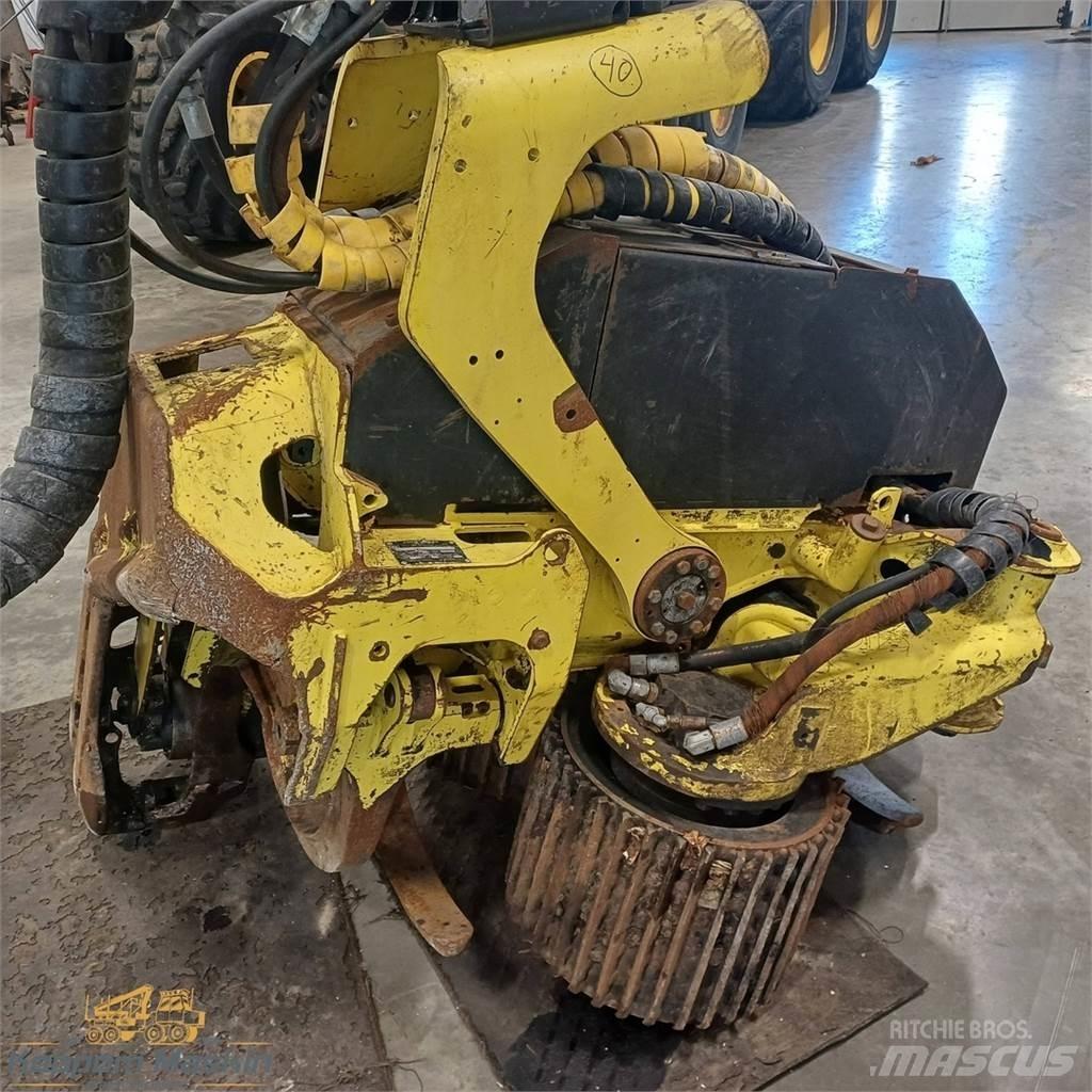 John Deere H270 Harvester heads