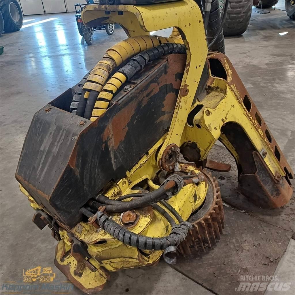John Deere H270 Harvester heads