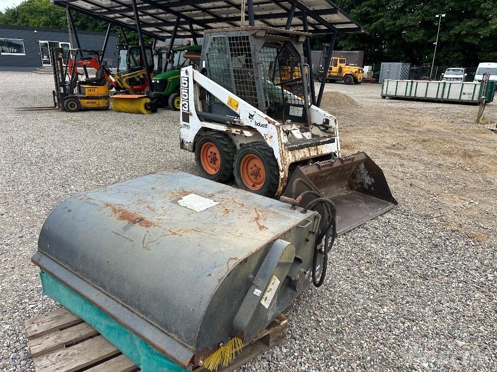 Bobcat 553 Skid steer loaders