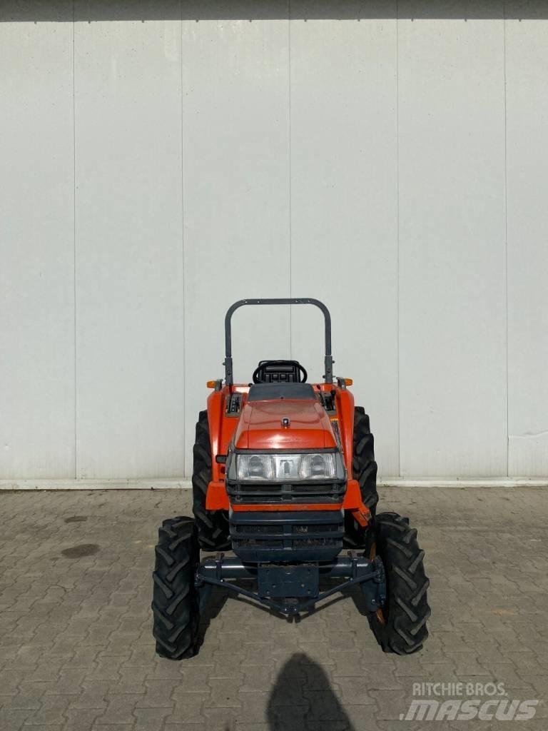 Kubota GT26 Compact tractors